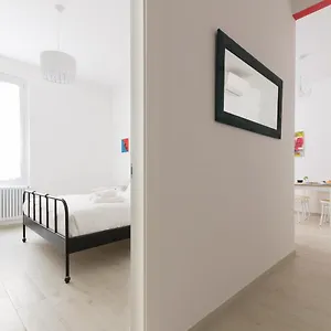 https://vicolo-bolognetti.emilia-romagnahotels.net